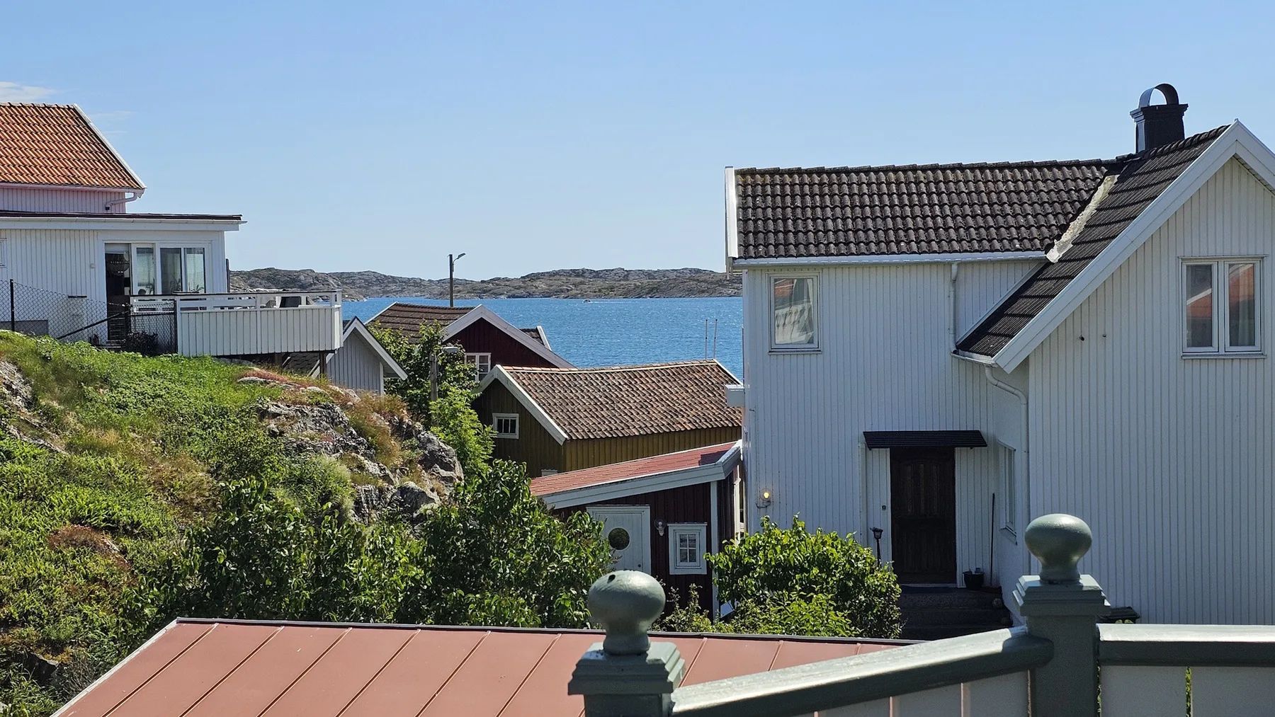 West Coast house 50m from the harbor in Edshultshall | SE09108