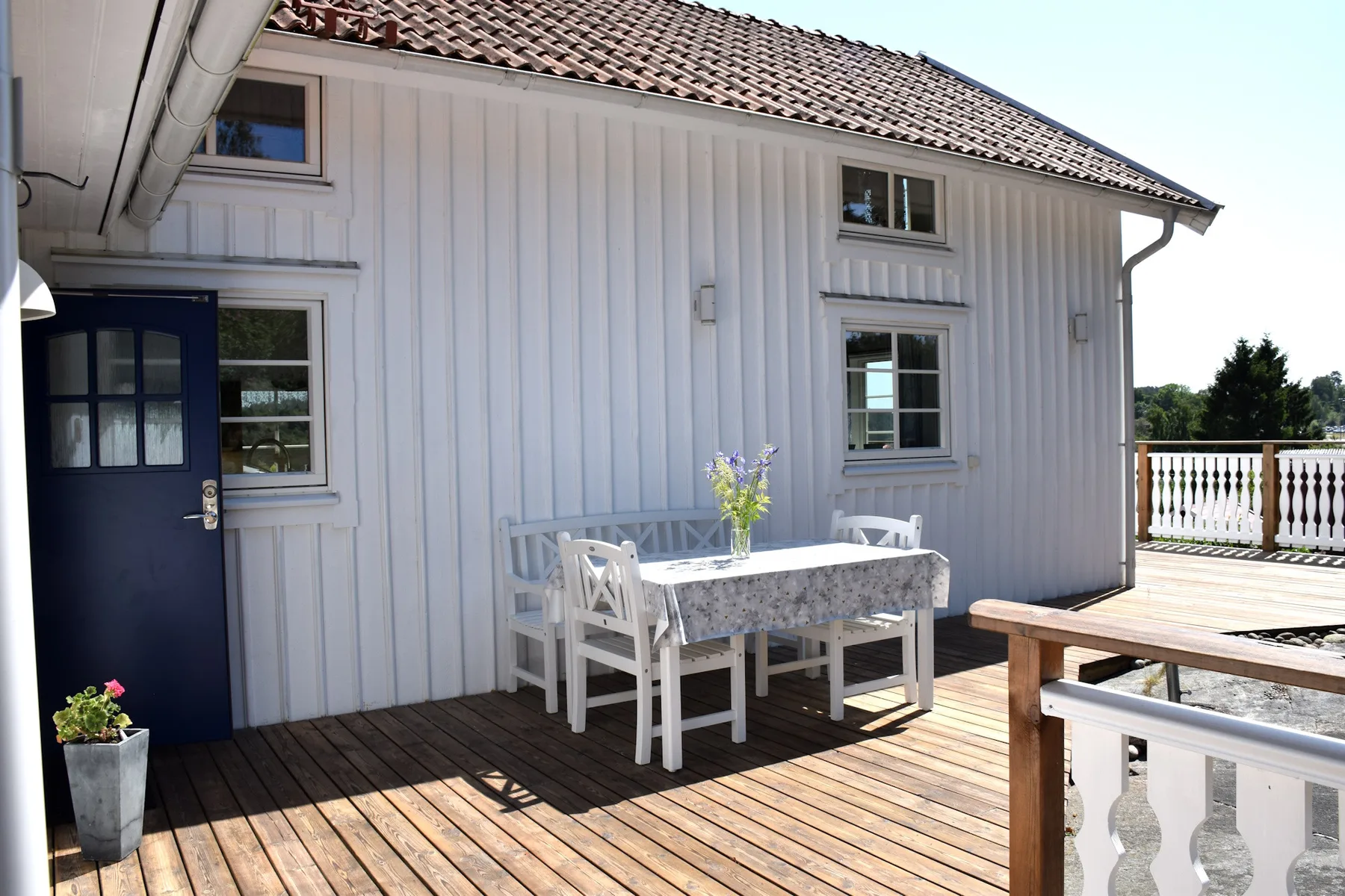 Villa with Sea View & 250 m to the sea | SE09161