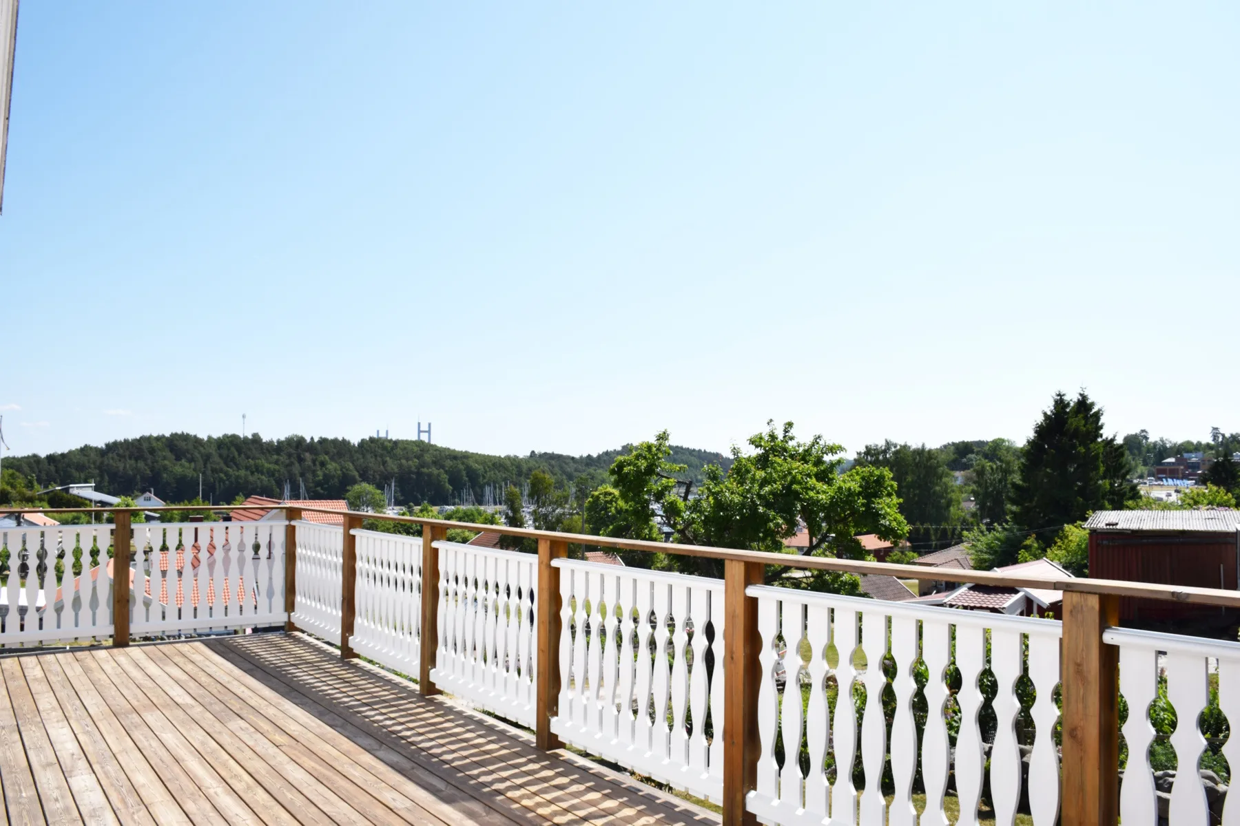 Villa with Sea View & 250 m to the sea | SE09161