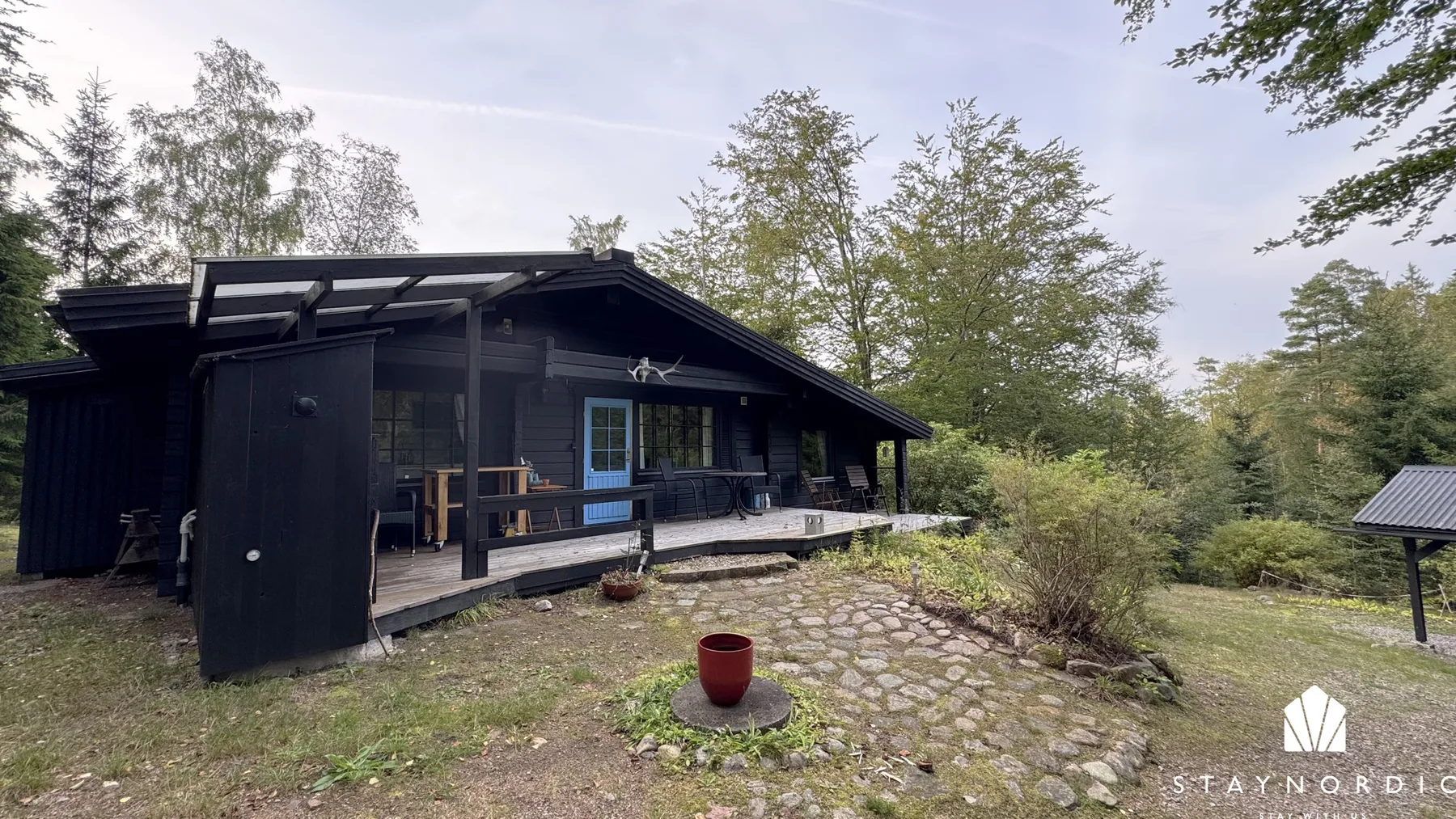 Cozy cottage with proximity to fishing | SE02005