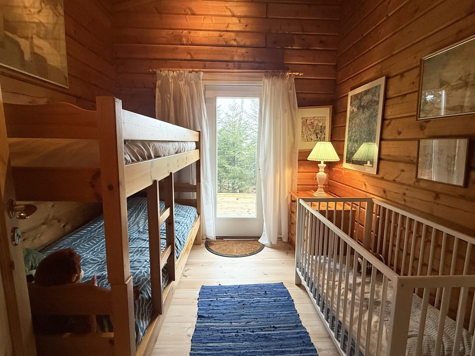 Cozy cottage with proximity to fishing | SE02005