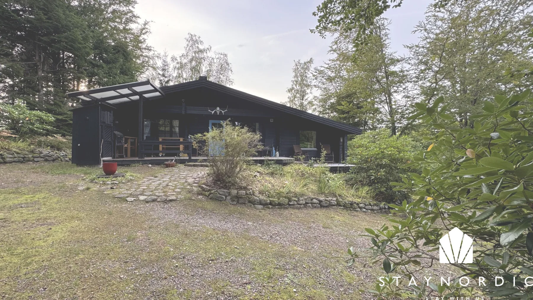 Cozy cottage with proximity to fishing | SE02005