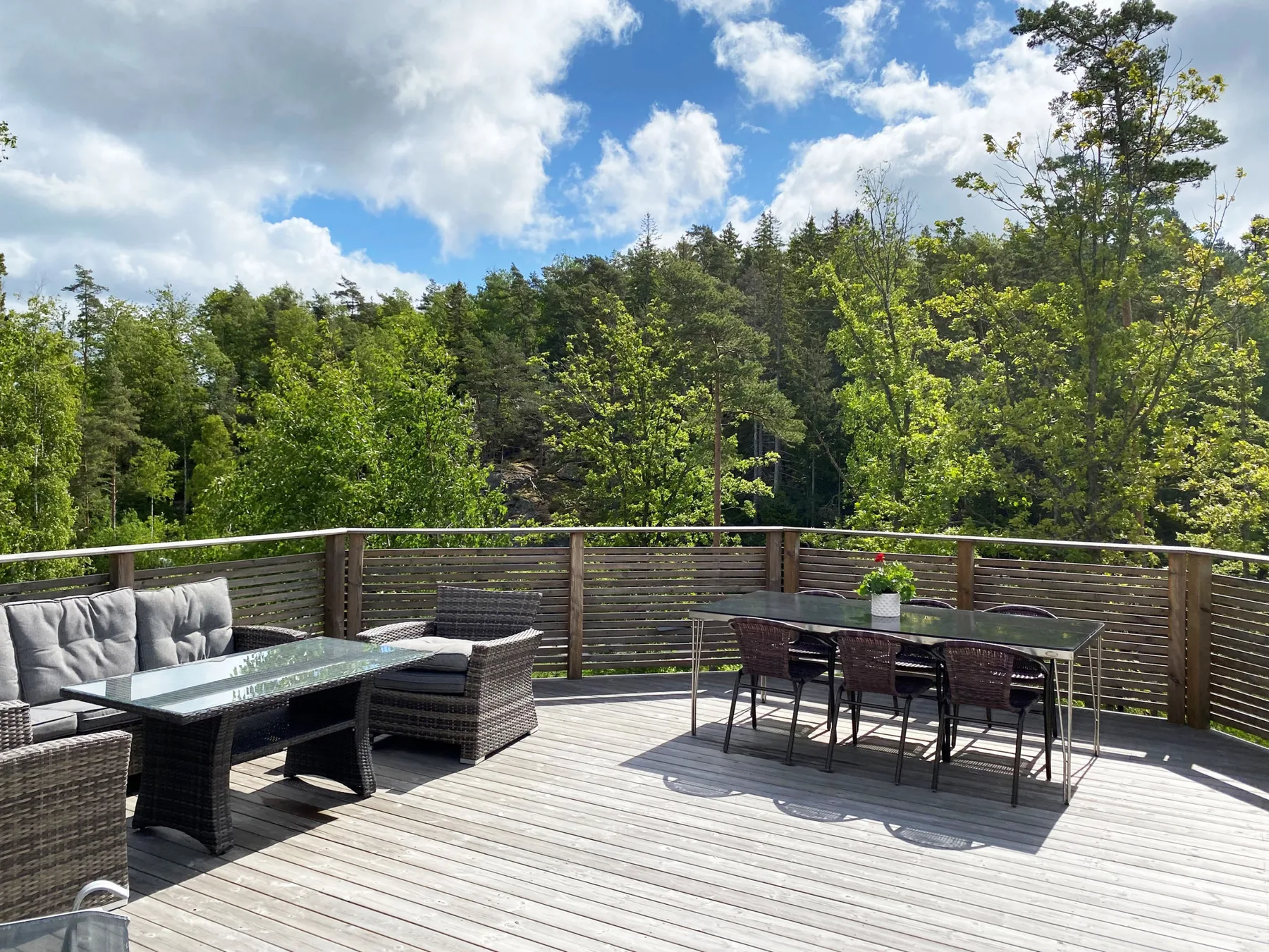 Villa with sauna, 650 m to the beach | SE09135