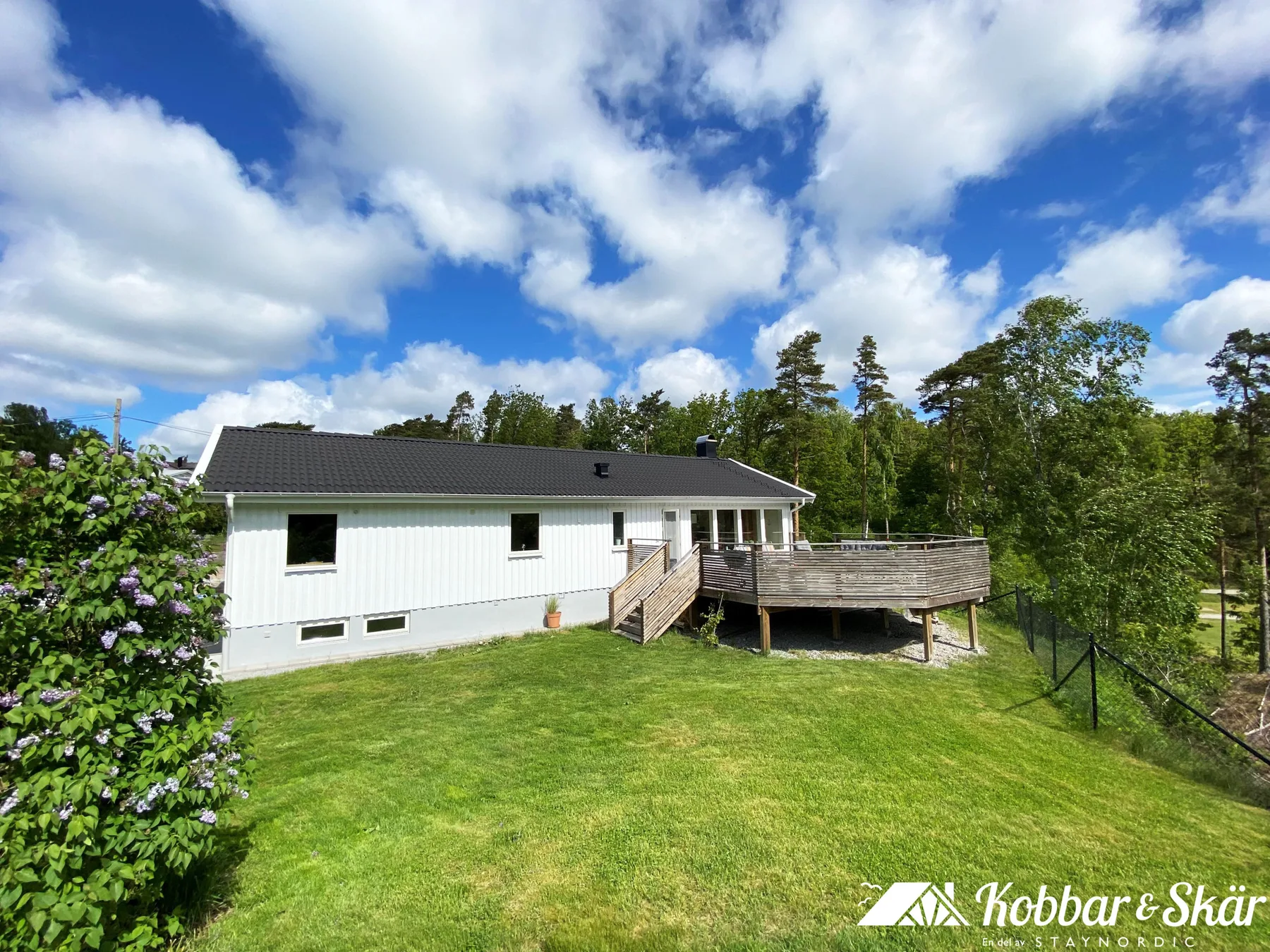 Villa with sauna, 650 m to the beach | SE09135