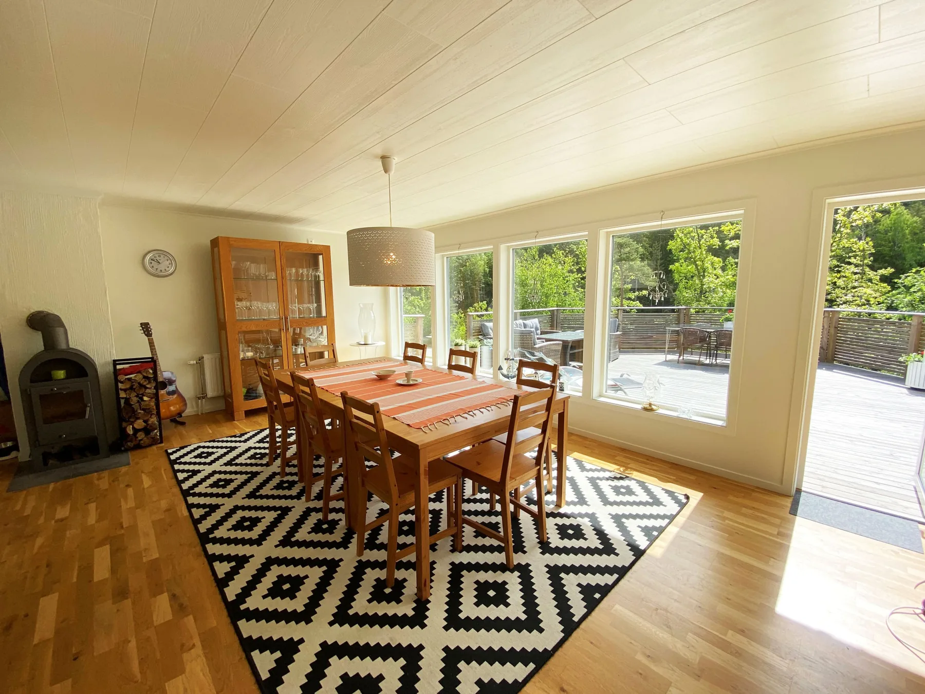Villa with sauna, 650 m to the beach | SE09135