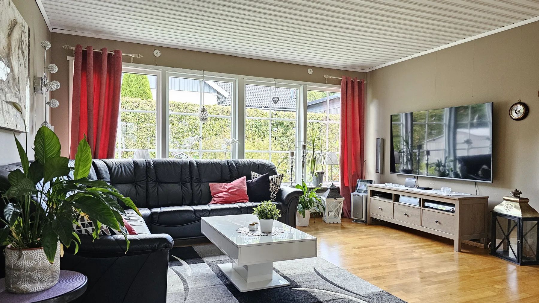 Unique villa with spa and sauna in Tanumshede | SE09038