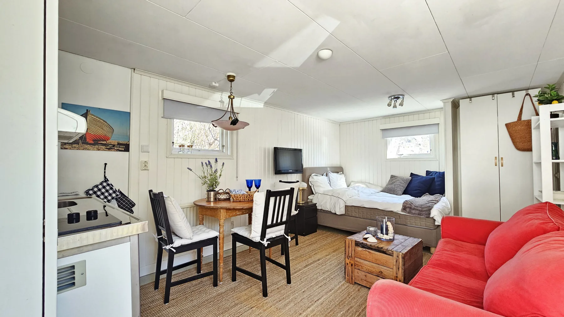 Charming cottage by the sea in Ellös | SE09184
