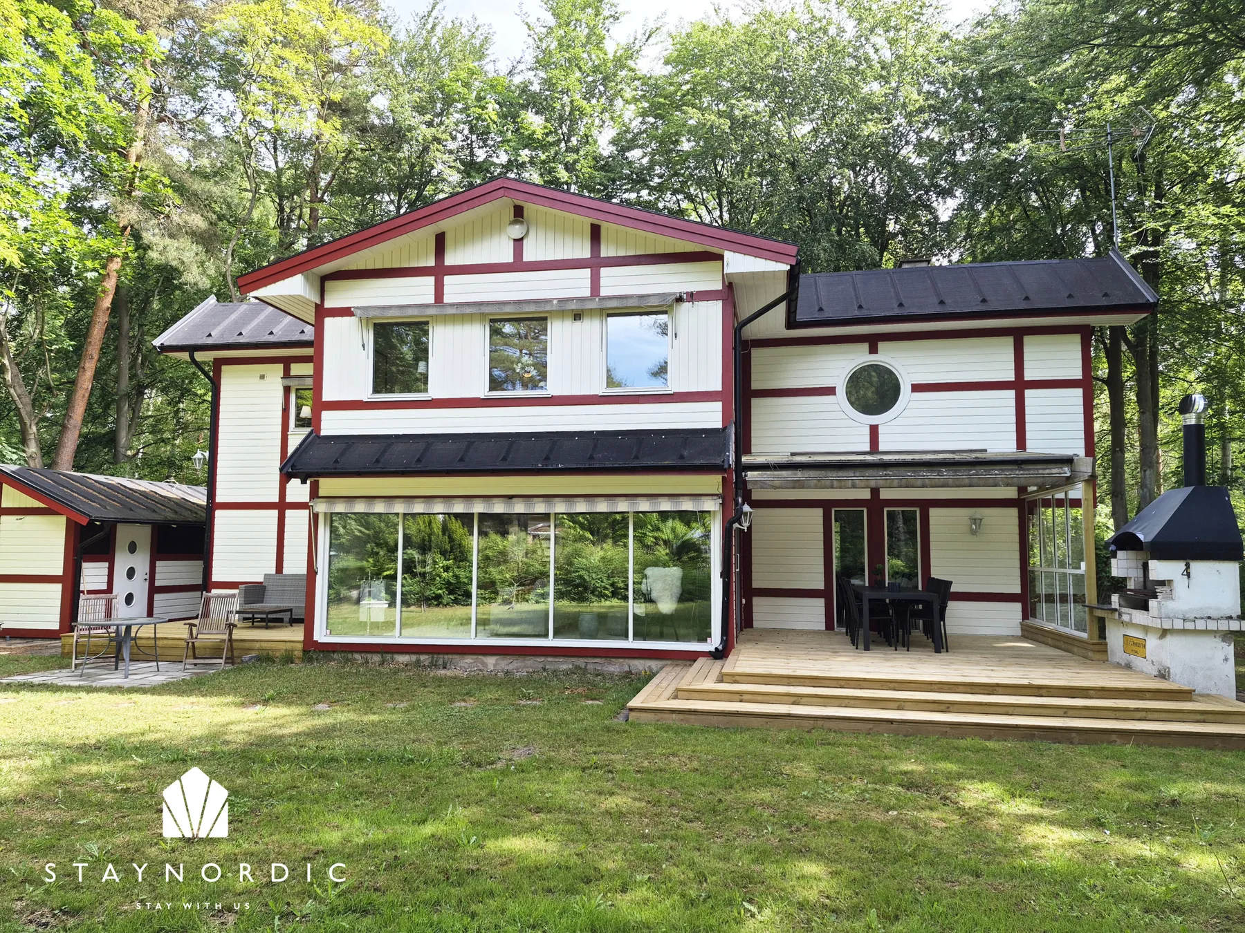 Exclusive holiday home in Sandskogen – 150 meters to sandy beach |SE01084