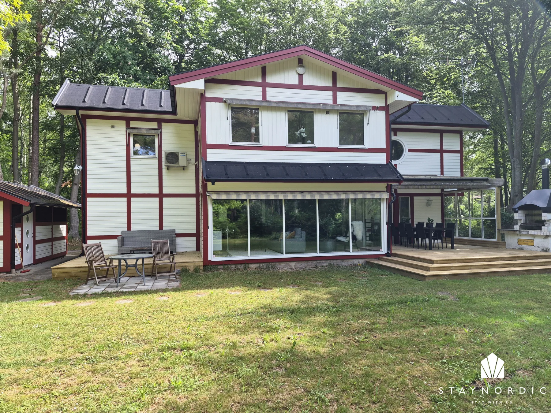 Exclusive holiday home in Sandskogen – 150 meters to sandy beach |SE01084