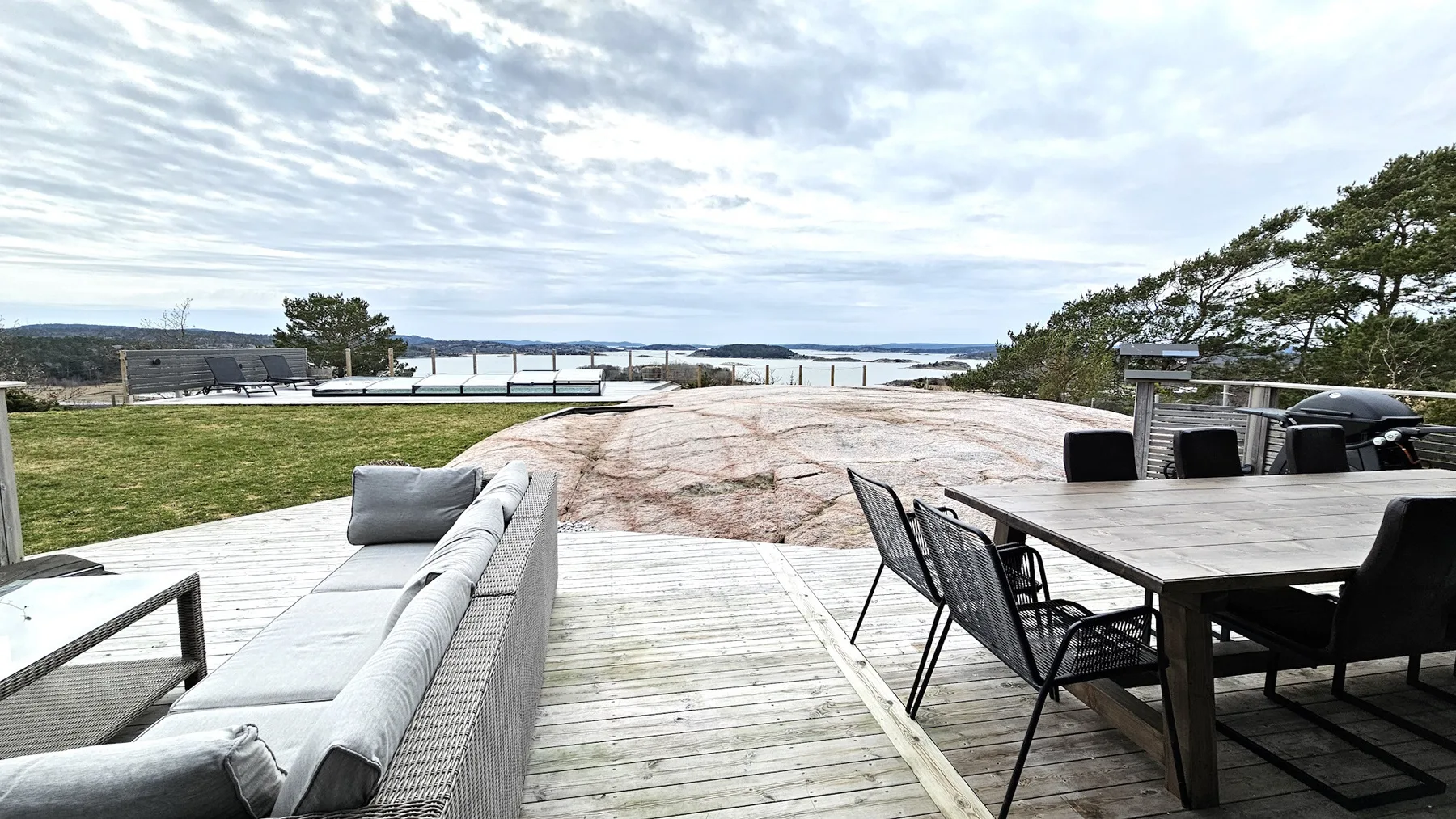 Villa with Pool and Sea View on Orust | SE09168