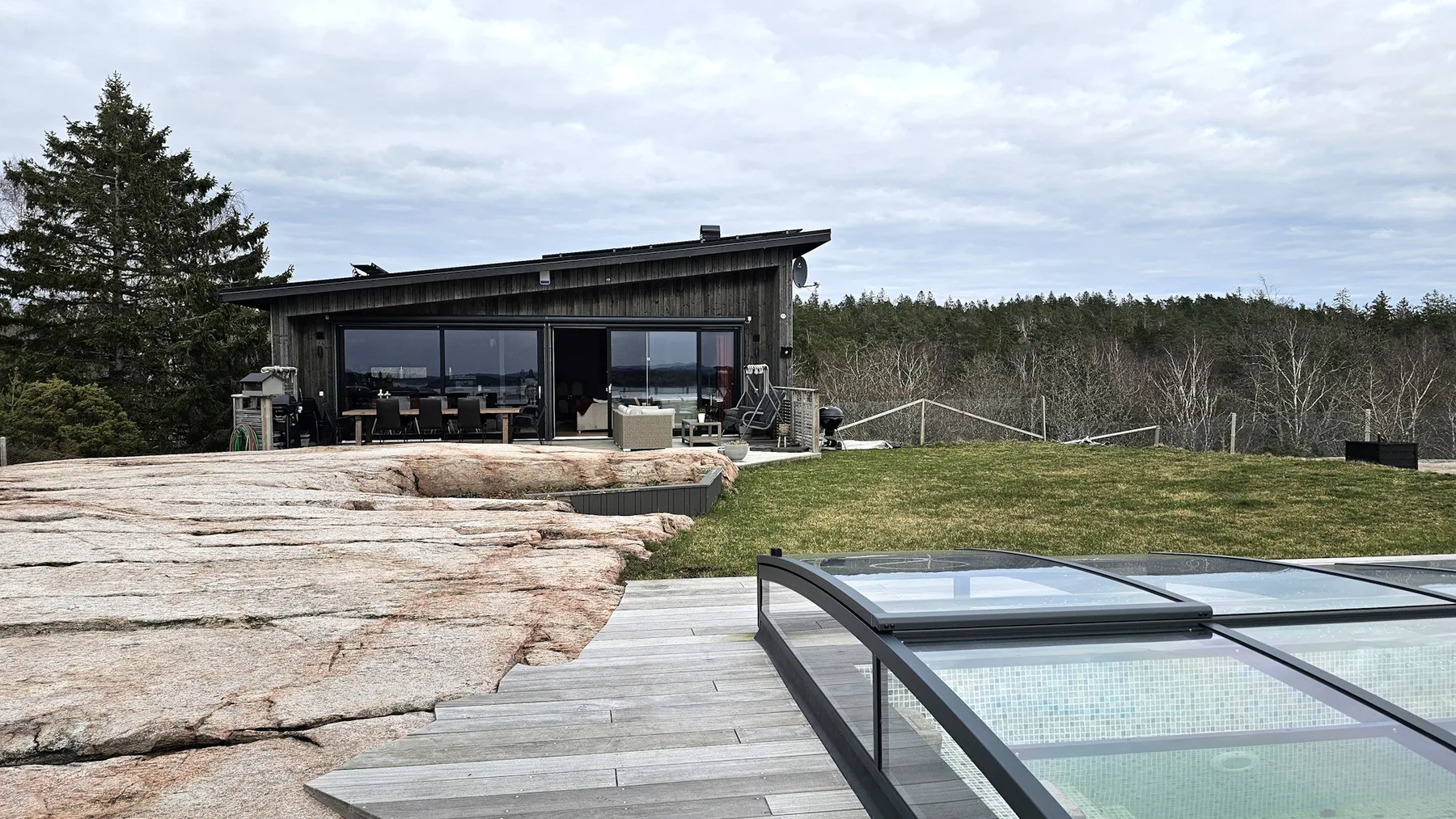 Villa with Pool and Sea View on Orust | SE09168