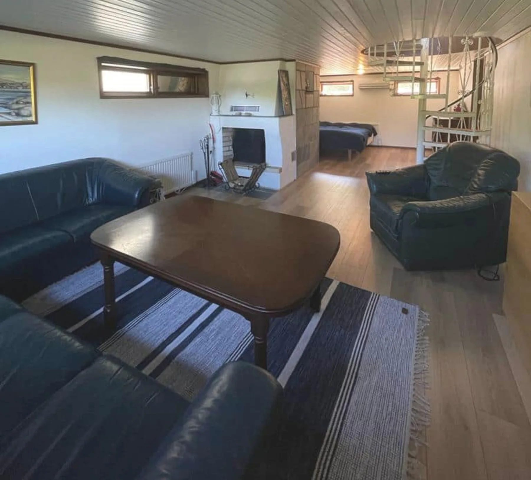 Cottage near beach and jetty | SE09159