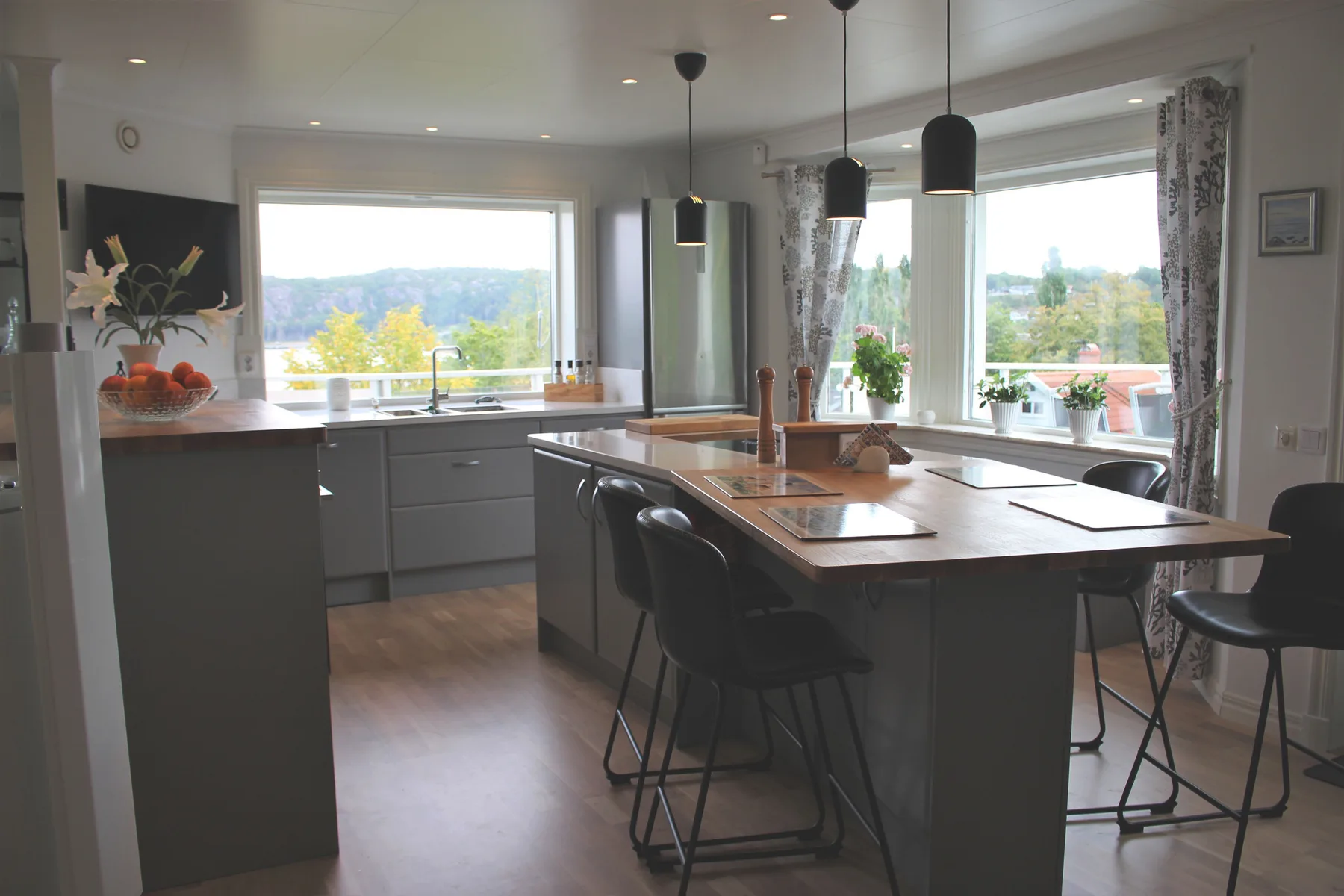 Spacious House with Sauna & Sea View | SE09164