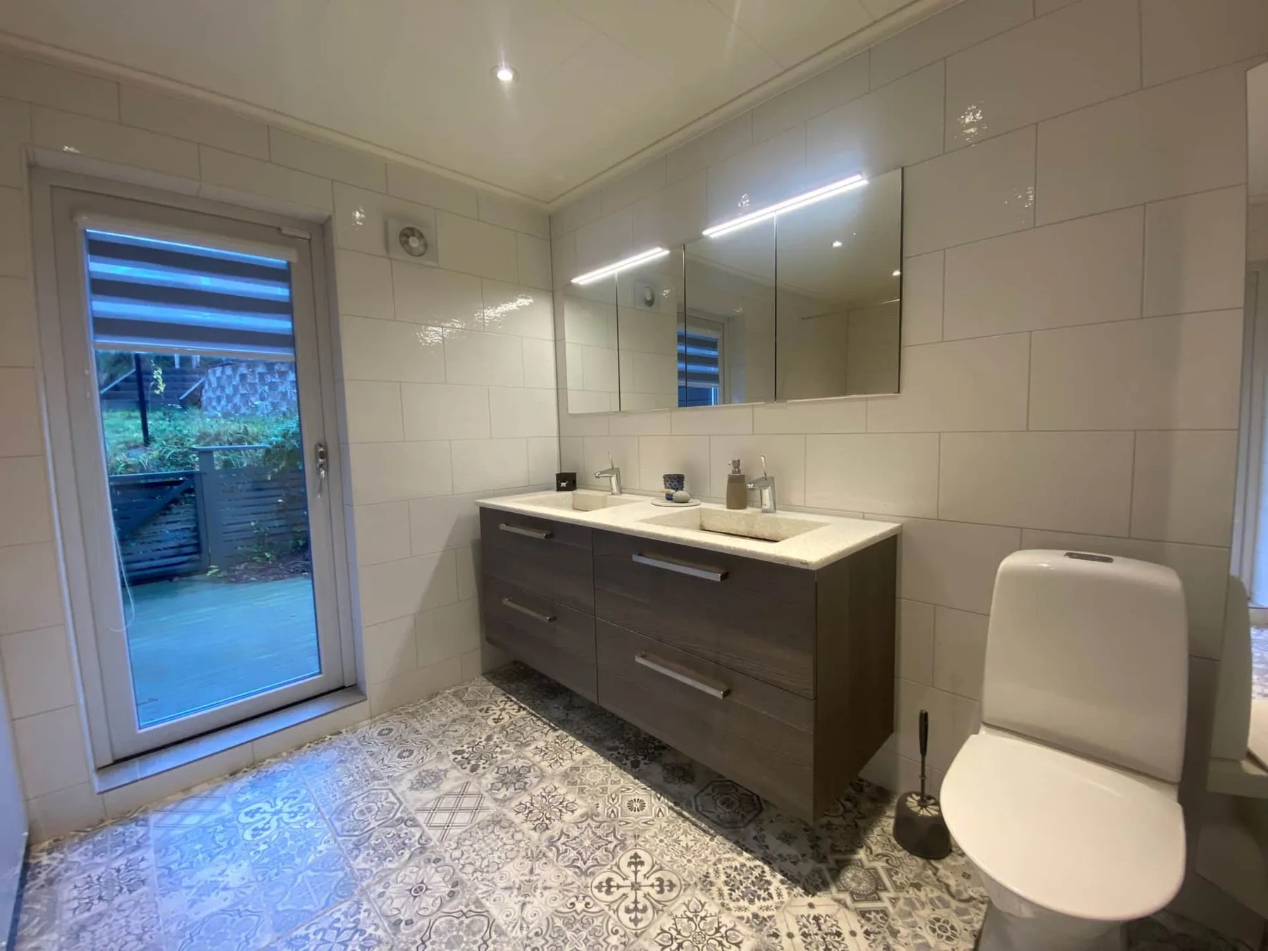 Lovely view & walking distance to the beach | SE09150