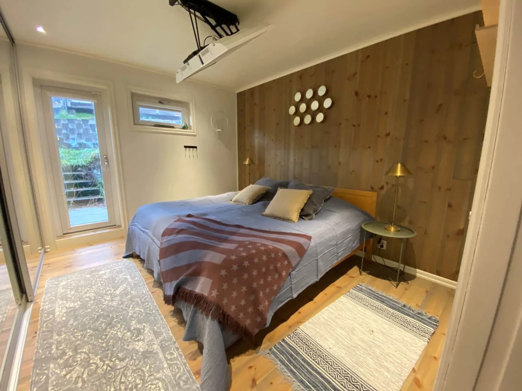 Lovely view & walking distance to the beach | SE09150