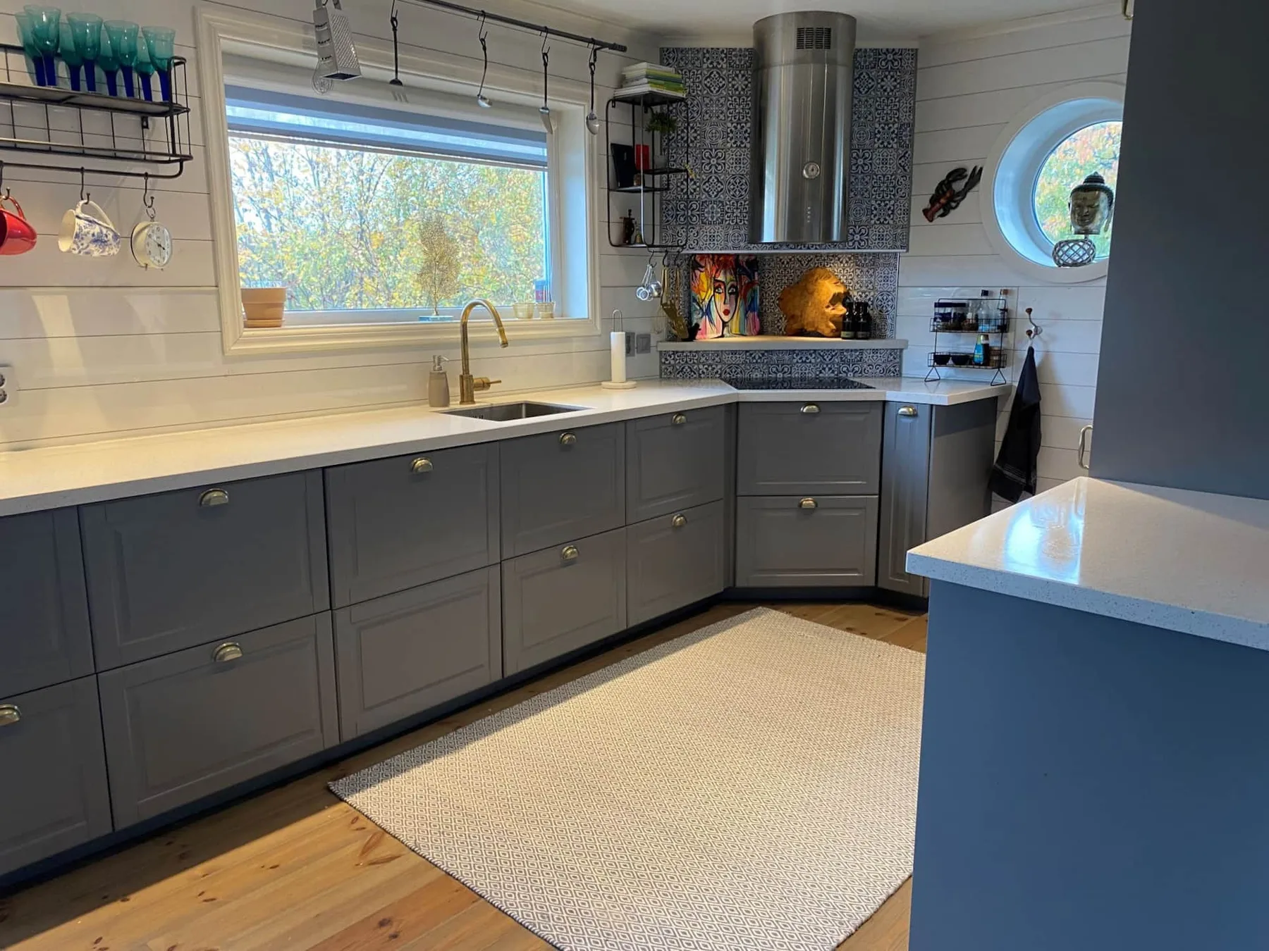 Lovely view & walking distance to the beach | SE09150