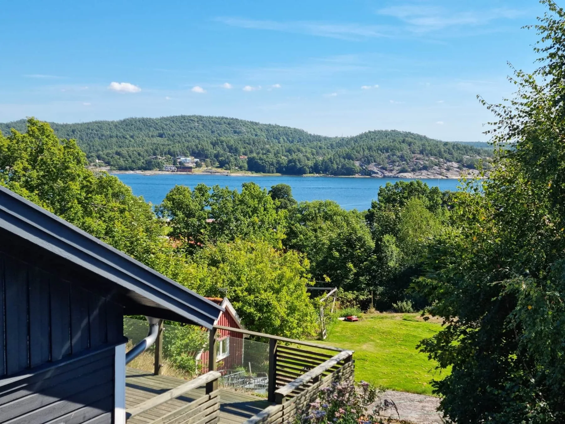 Lovely view & walking distance to the beach | SE09150