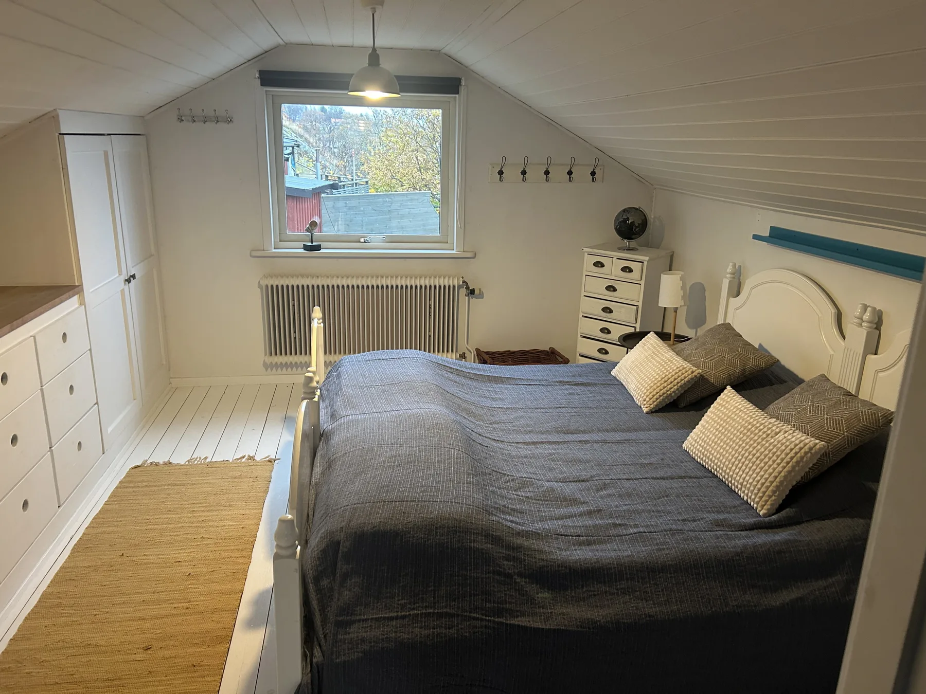 Lovely view & walking distance to the beach | SE09150