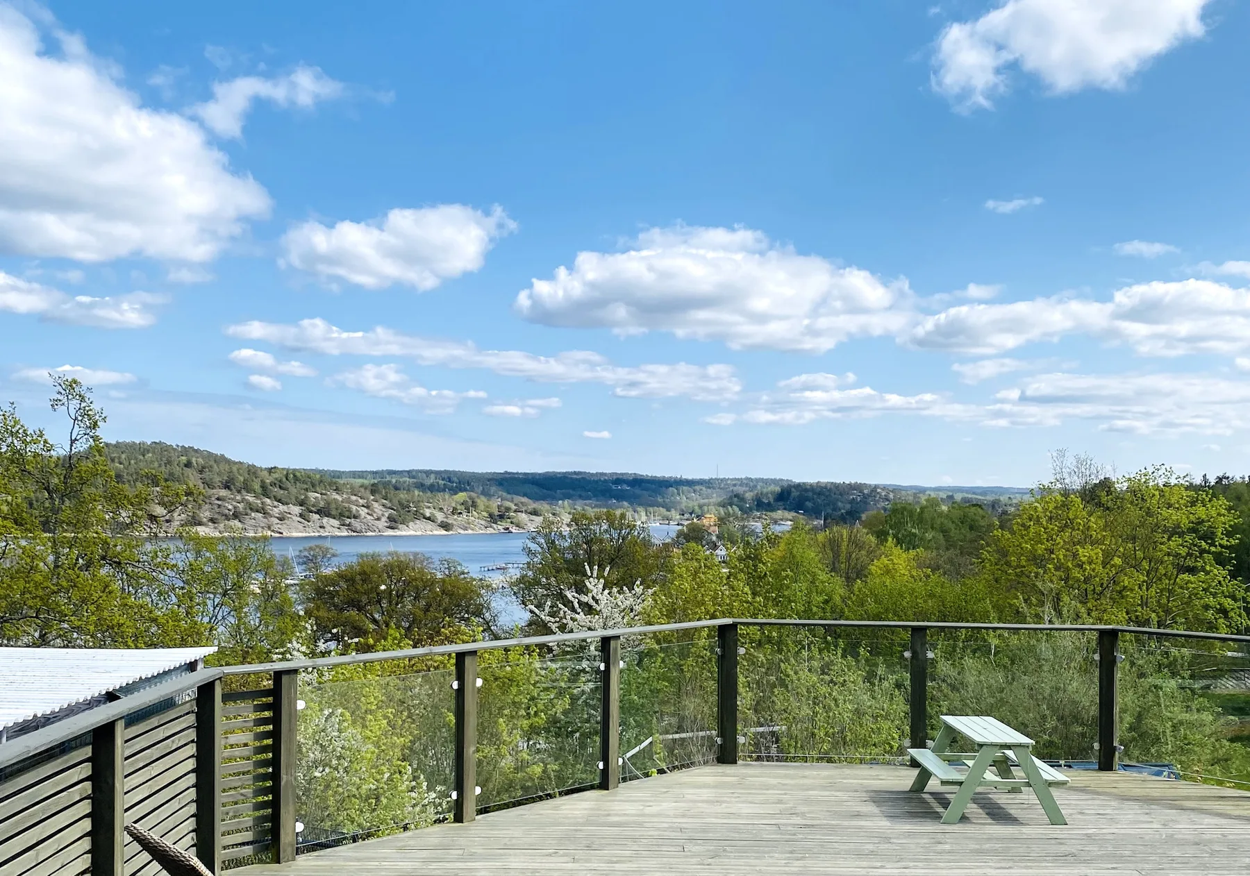 Lovely view & walking distance to the beach | SE09150