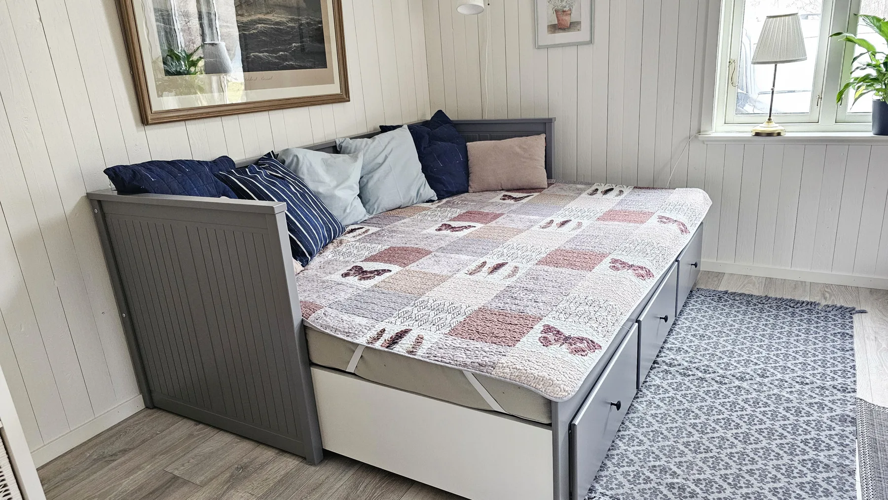 Two cozy cottages, 400 m to the sea | SE09118