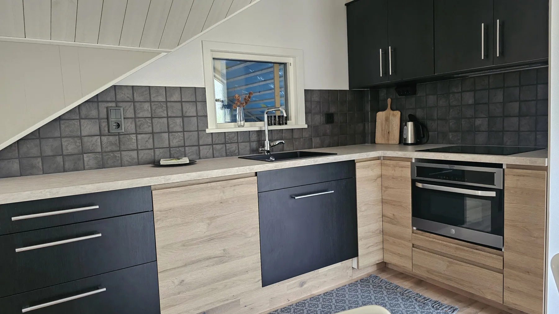 Two cozy cottages, 400 m to the sea | SE09118