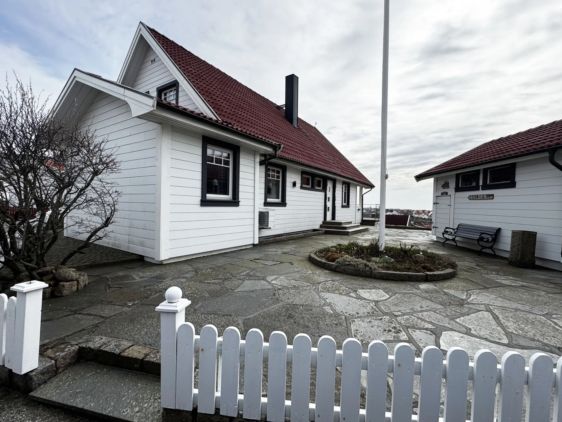 Holiday home in beautiful Kungshamn – perfect for two families | SE09079