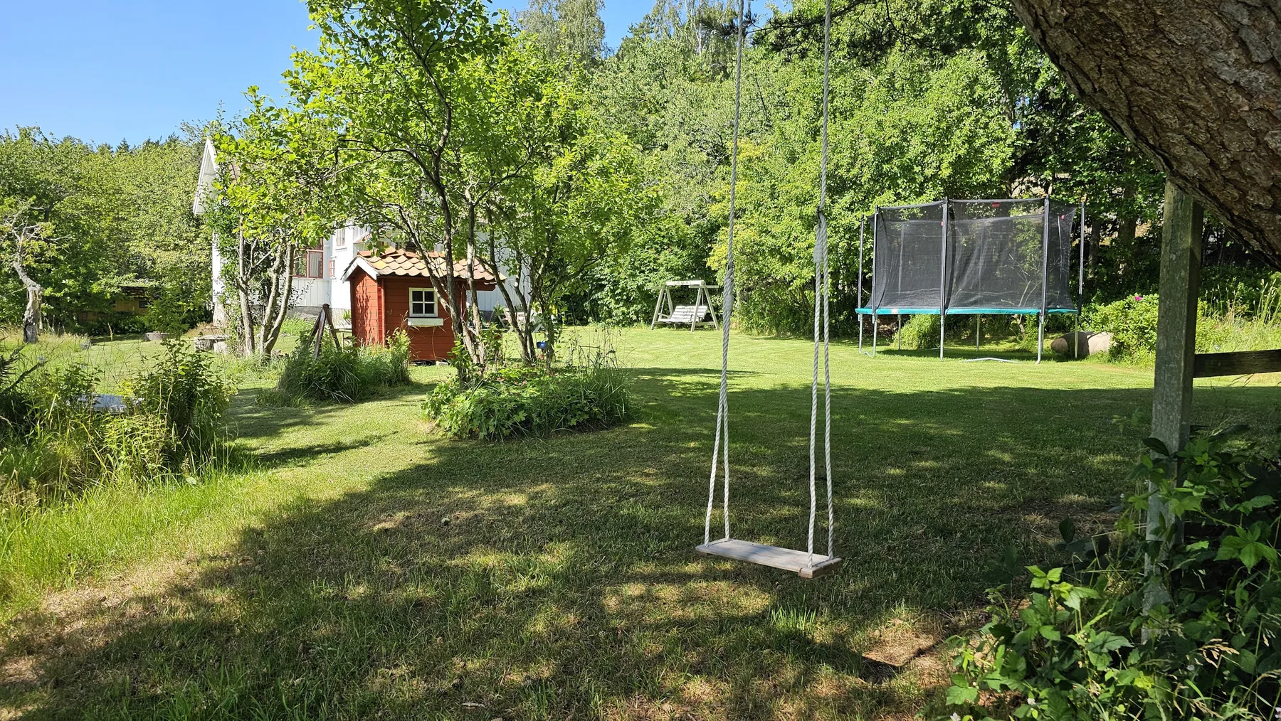 Charming house with kayaks, 300m from the sea on Orust | SE09139
