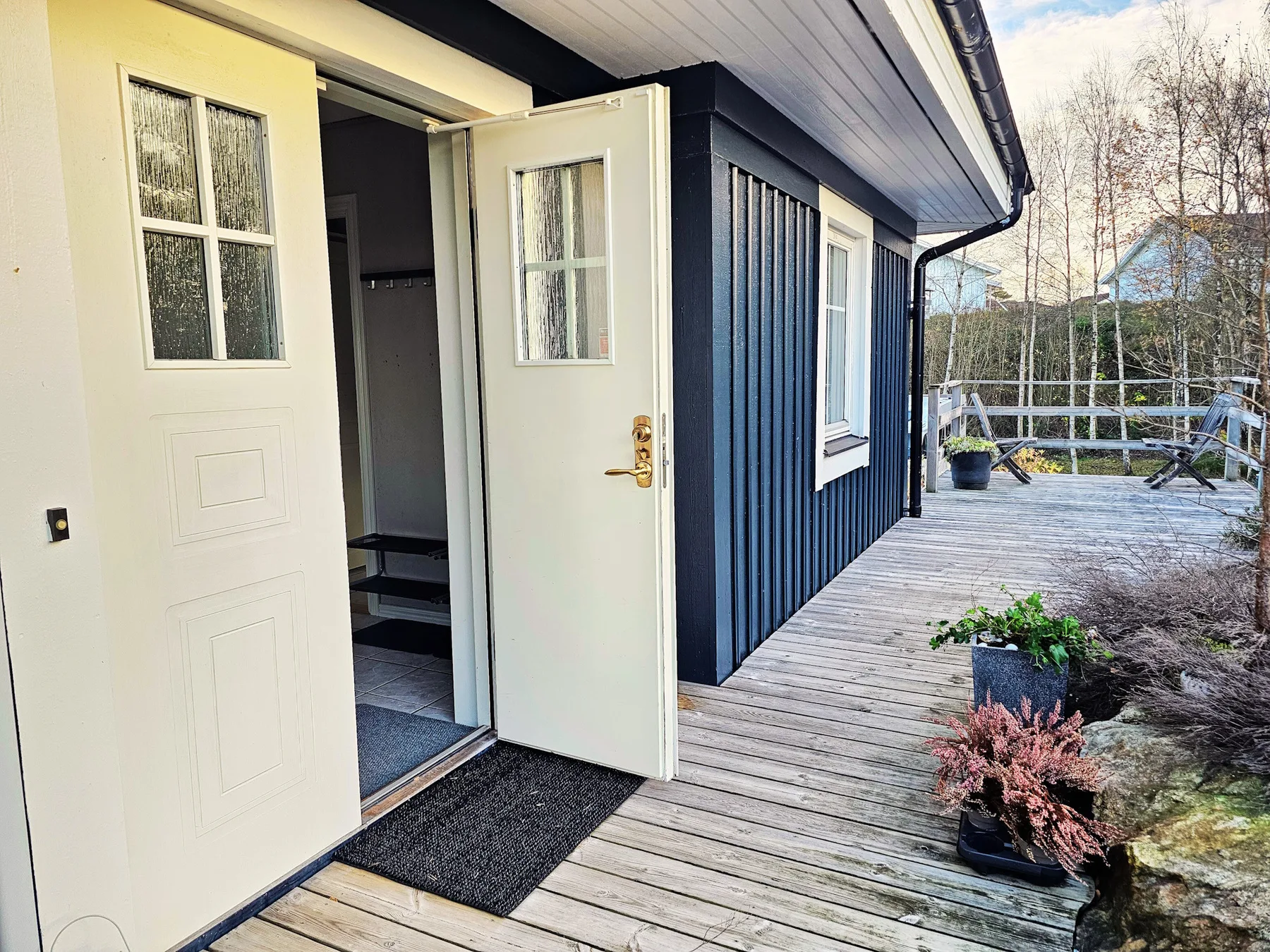 Villa with beautiful view and sauna in Henån | SE09106