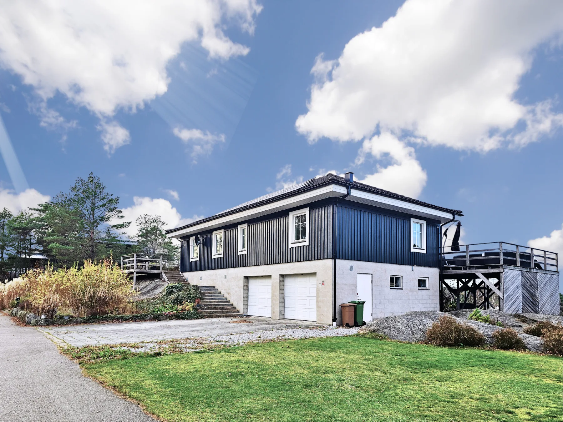 Villa with beautiful view and sauna in Henån | SE09106