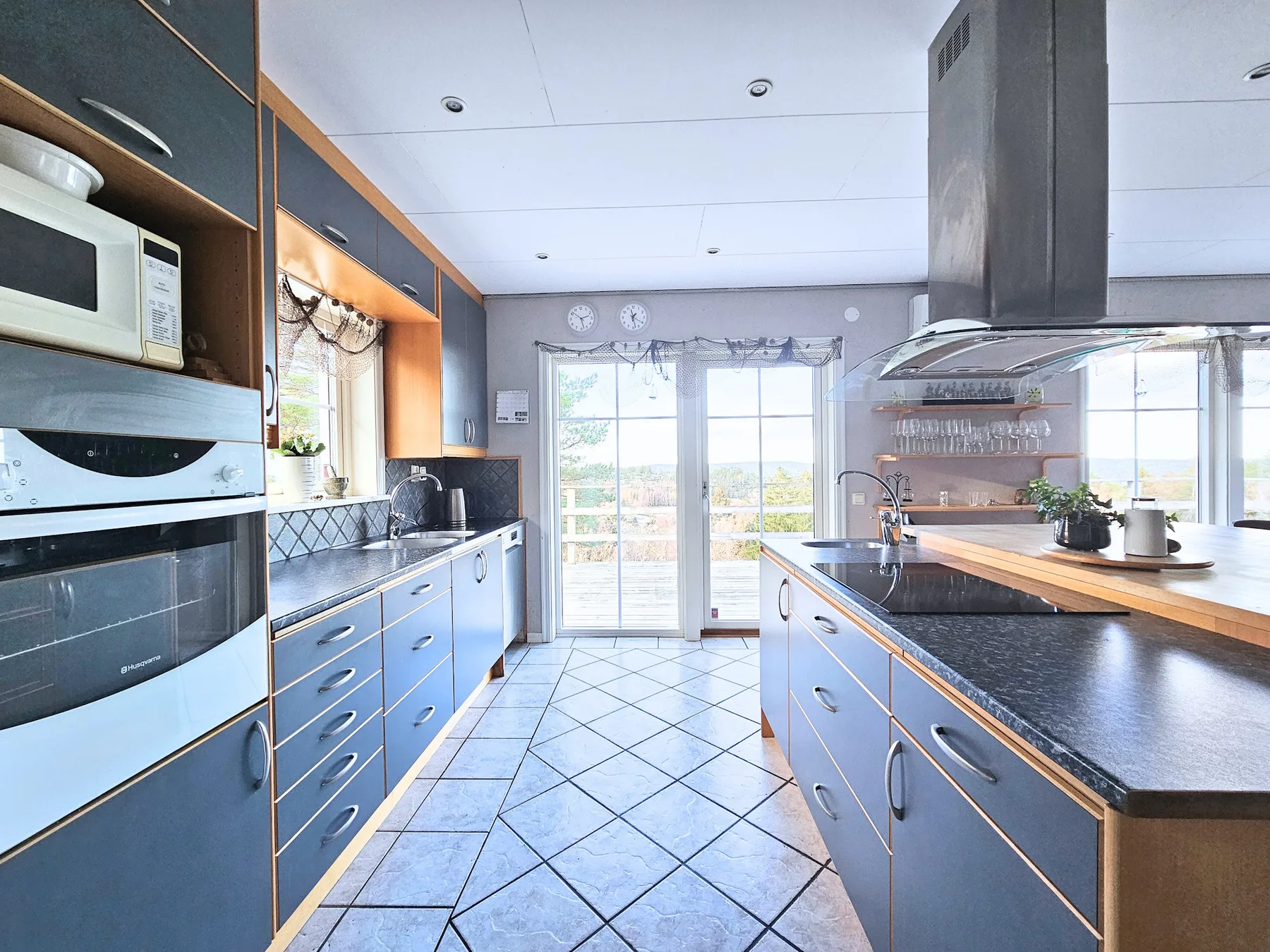 Villa with beautiful view and sauna in Henån | SE09106
