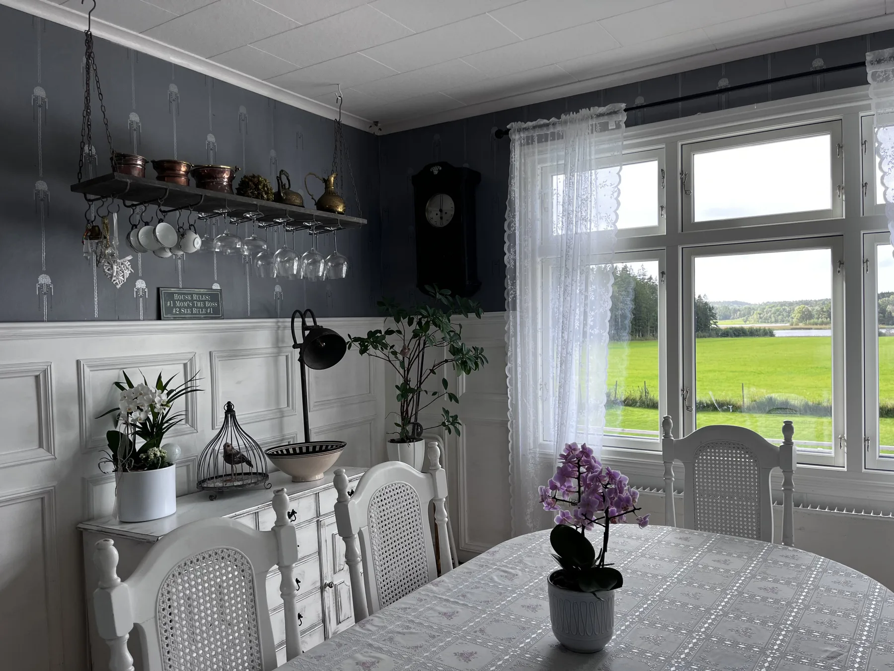 Villa with pool & lake view near Svanesund | SE09167