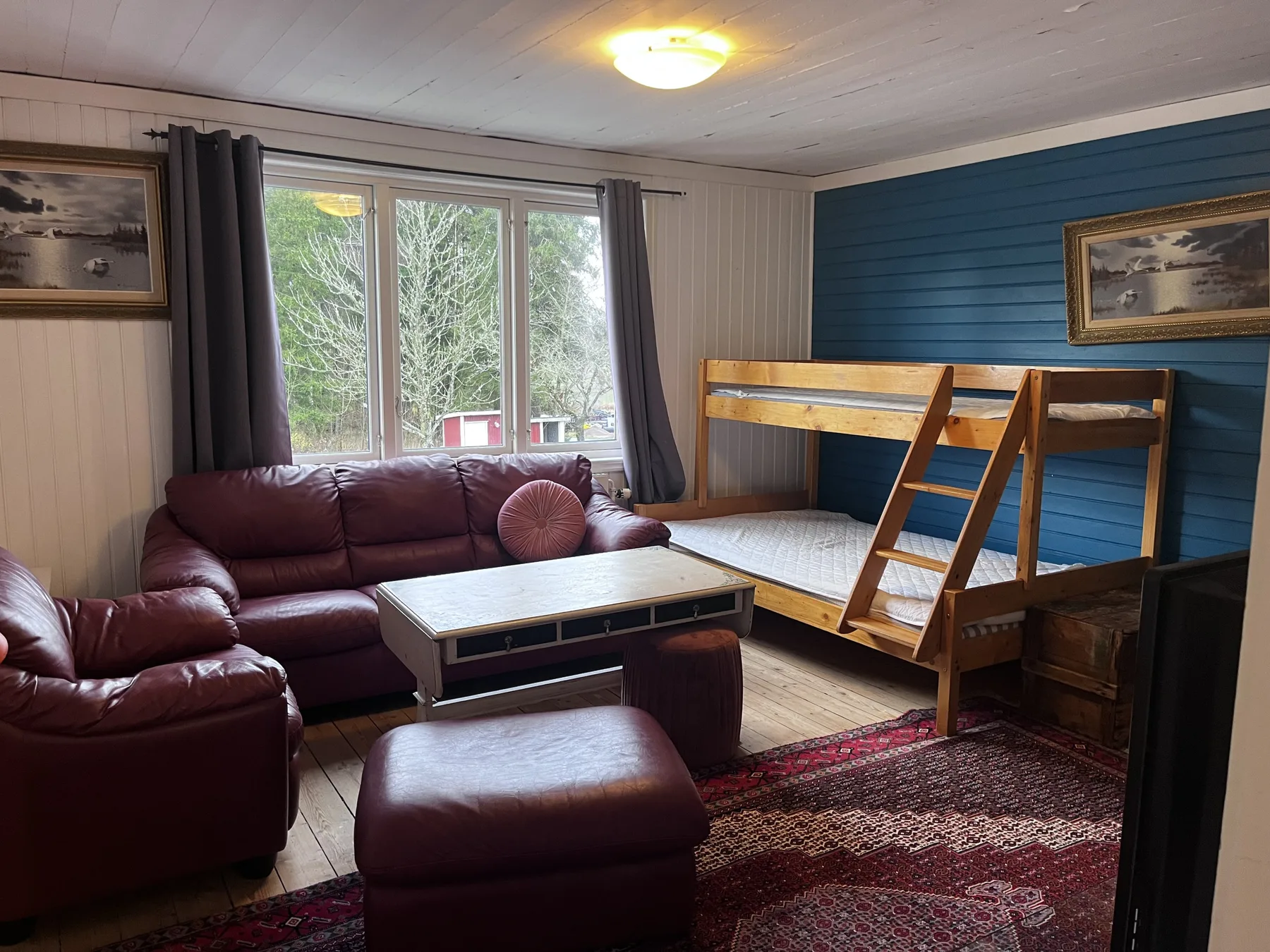 Villa with pool & lake view near Svanesund | SE09167