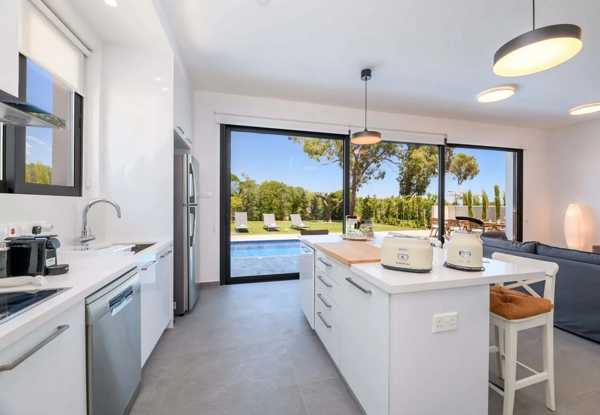 By The Beach - Sea Pearl Villa