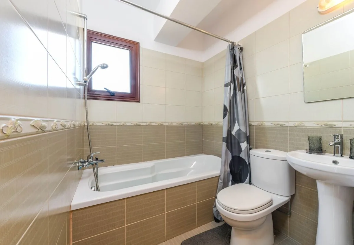 Nissi Apartment #101