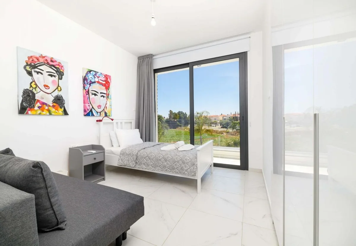 By The Beach - Royal Sapphire Villa