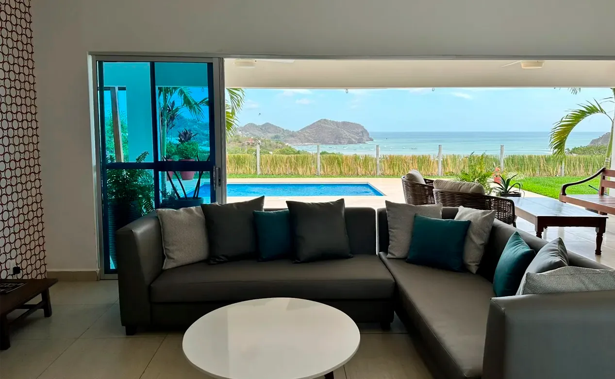 Casa Flamingos Rojos | Luxury Vacation Home In San Juan Del Sur