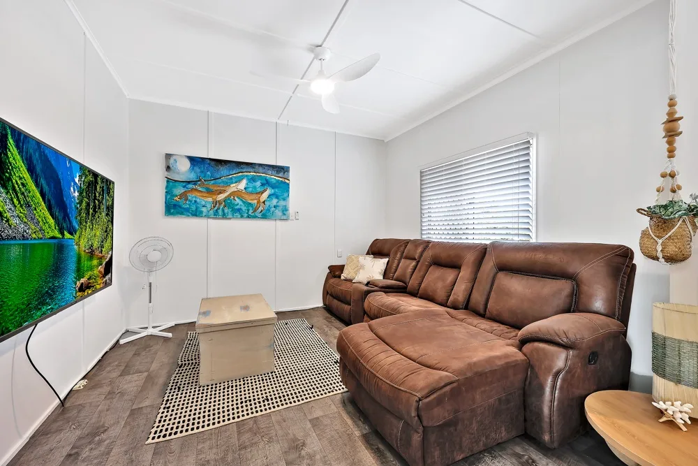 Beachside 3-Bed Family Retreat in Woodgate