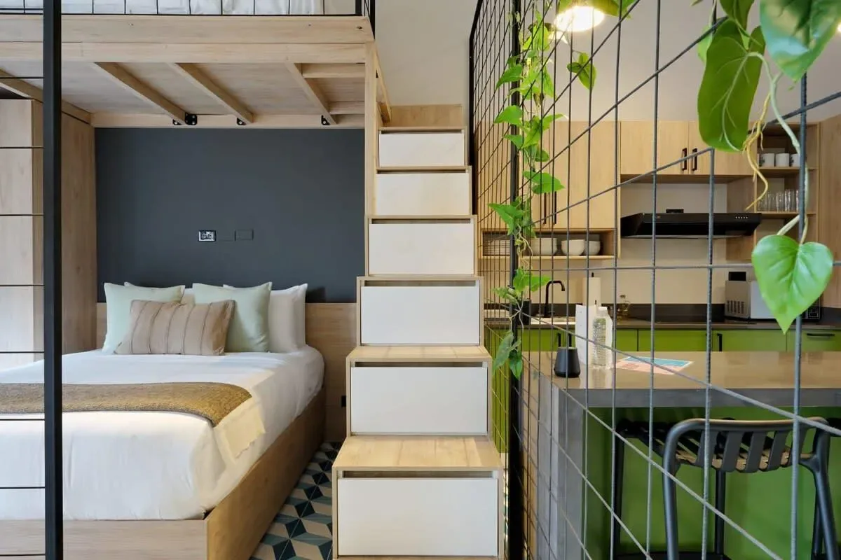 Sophisticated Loft in Santa Ana