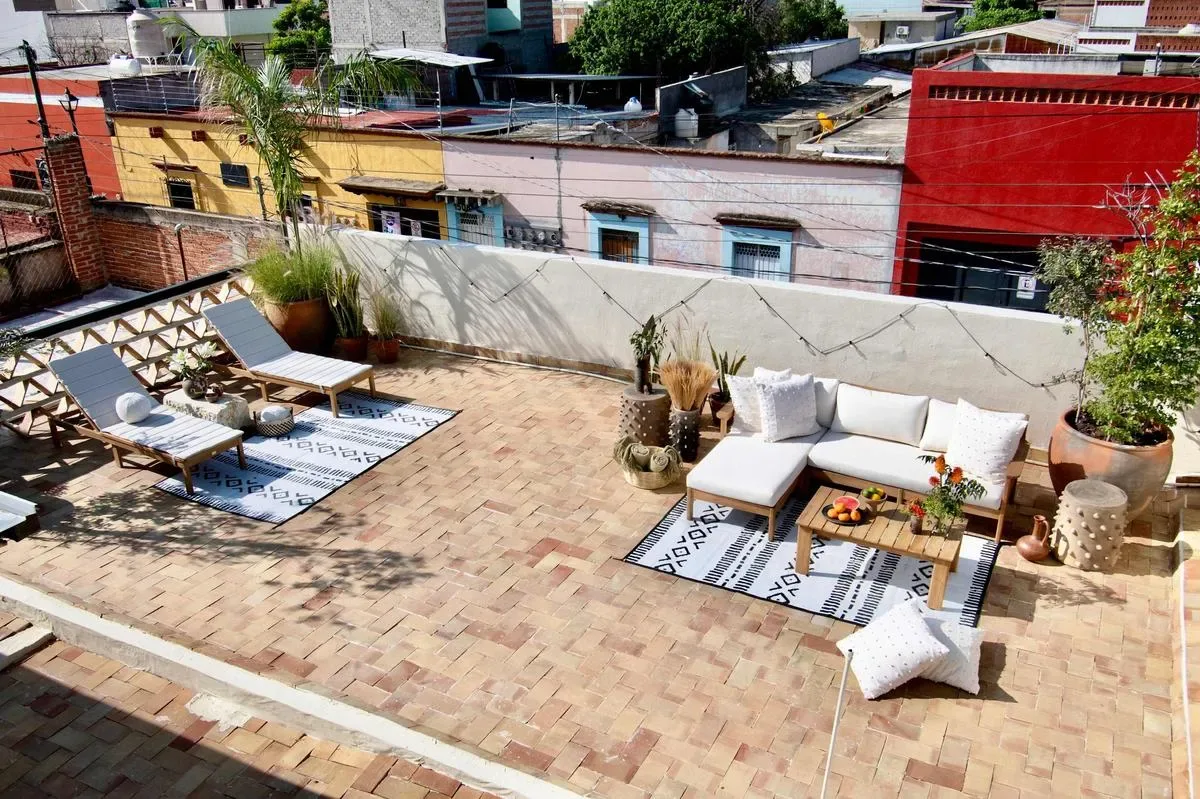 Stylish 6BR with Lovely Terrace