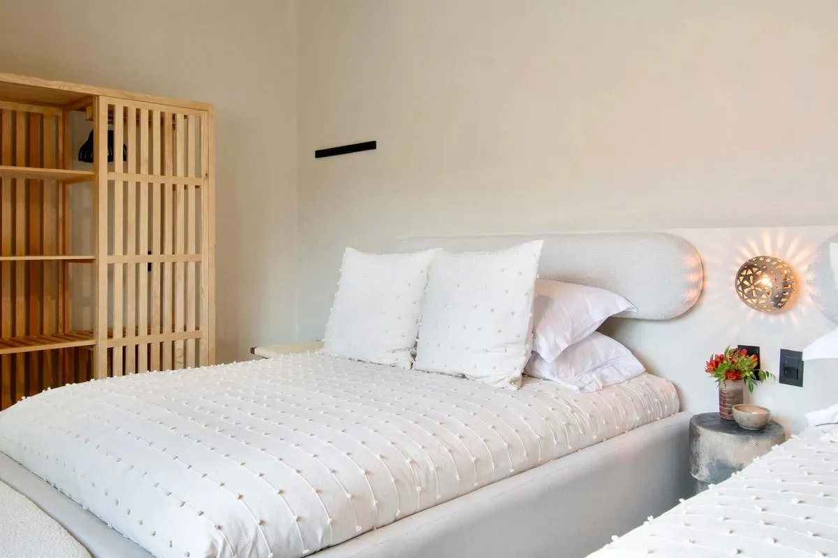 Stylish 6BR with Lovely Terrace