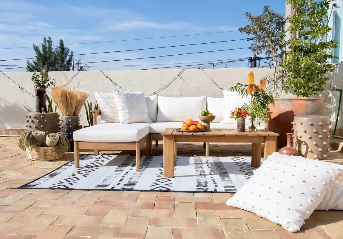 Stylish 6BR with Lovely Terrace