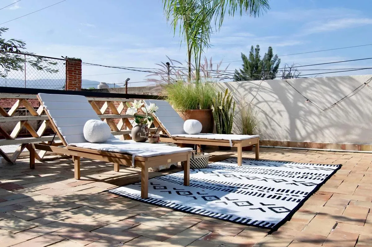Stylish 6BR with Lovely Terrace