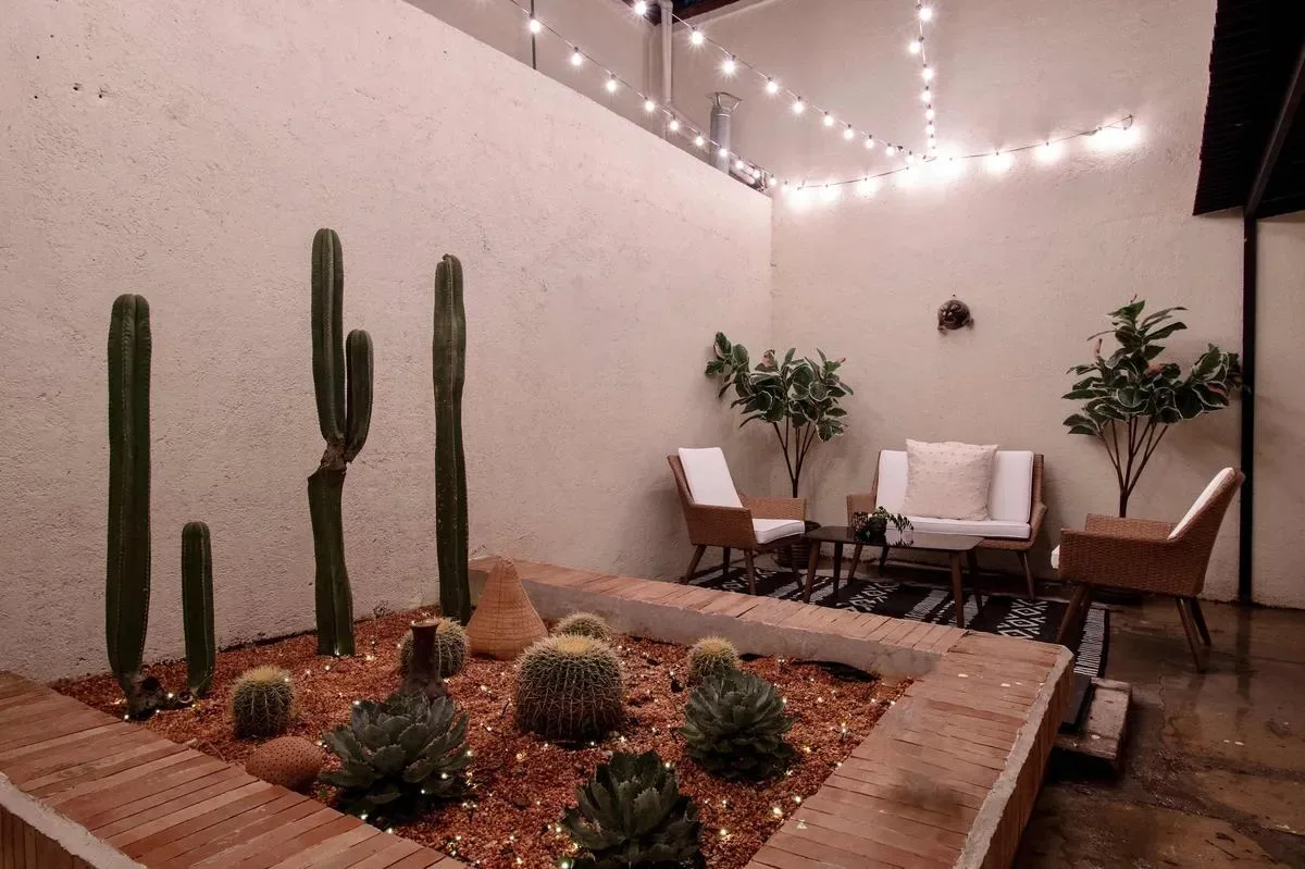 Stylish 6BR with Lovely Terrace