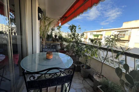 Bright 31m2, flowered terrace, near Croisette