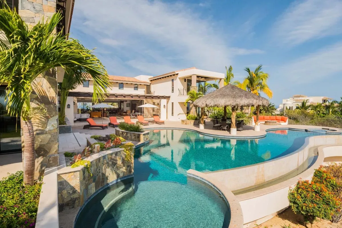 Chic 5BR Villa w/ Sea Views & Great Pool