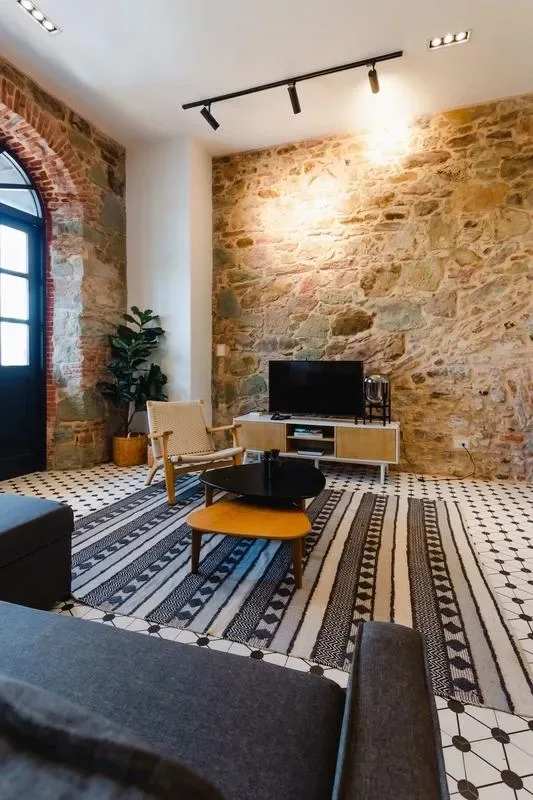 Polished 1BR in Plaza Catedral