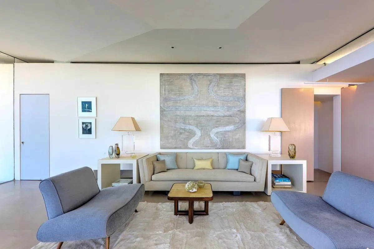 Remarkable 4BR Villa w/ Oceans Views & Pool