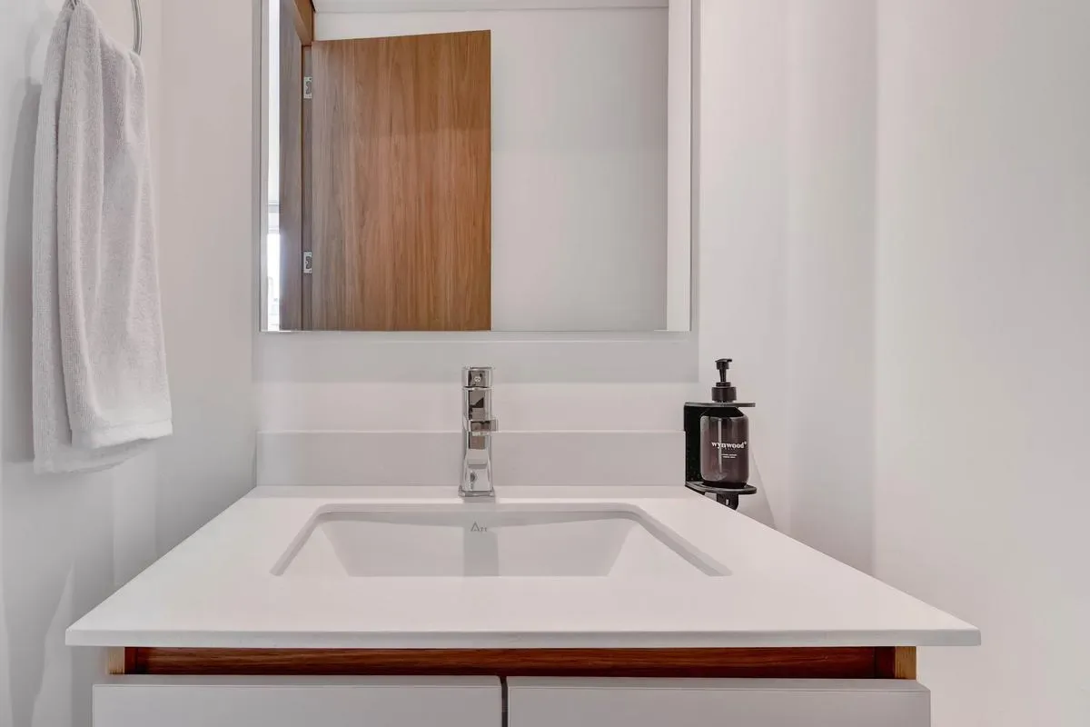 Perfect 1BR in Santa Barbara w/ Balcony