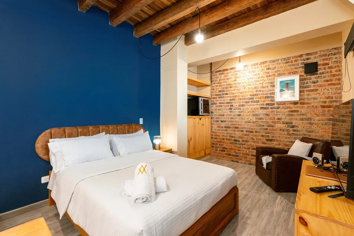 Sleek 2BR in La Candelaria