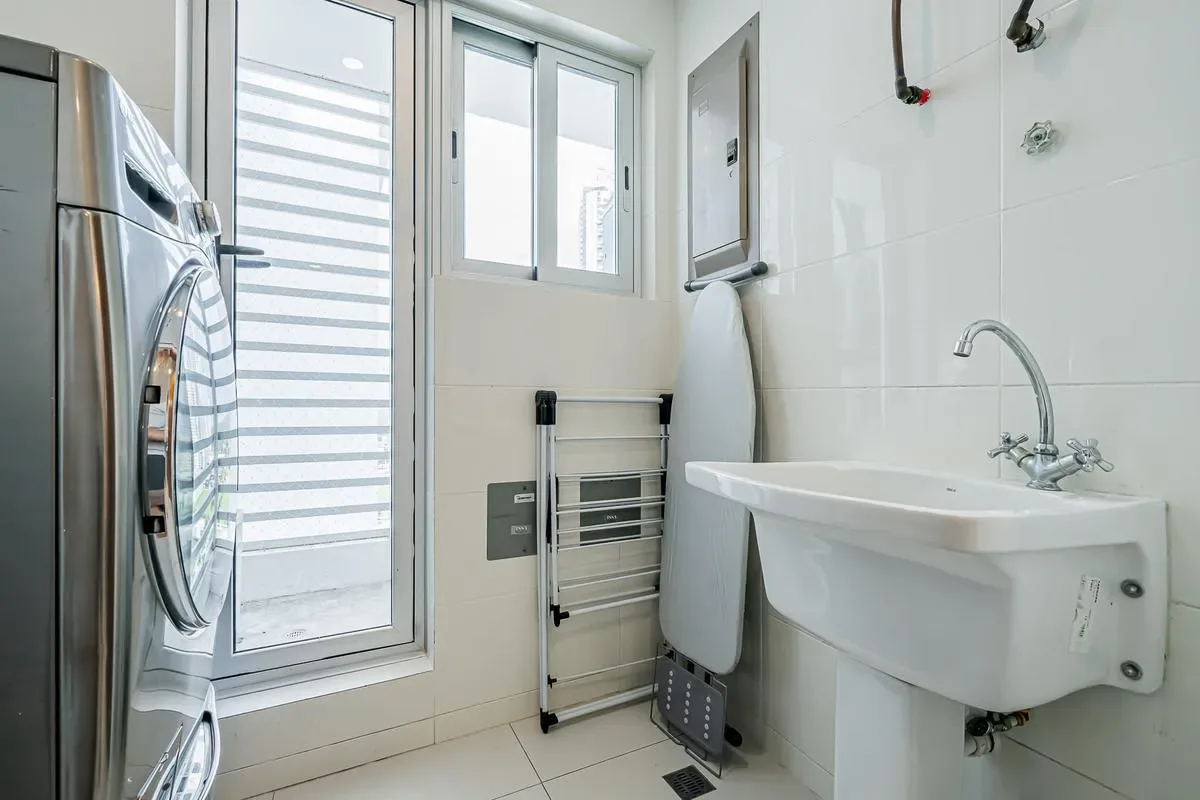 Deluxe 2BR in Costa del Este w/ Balcony